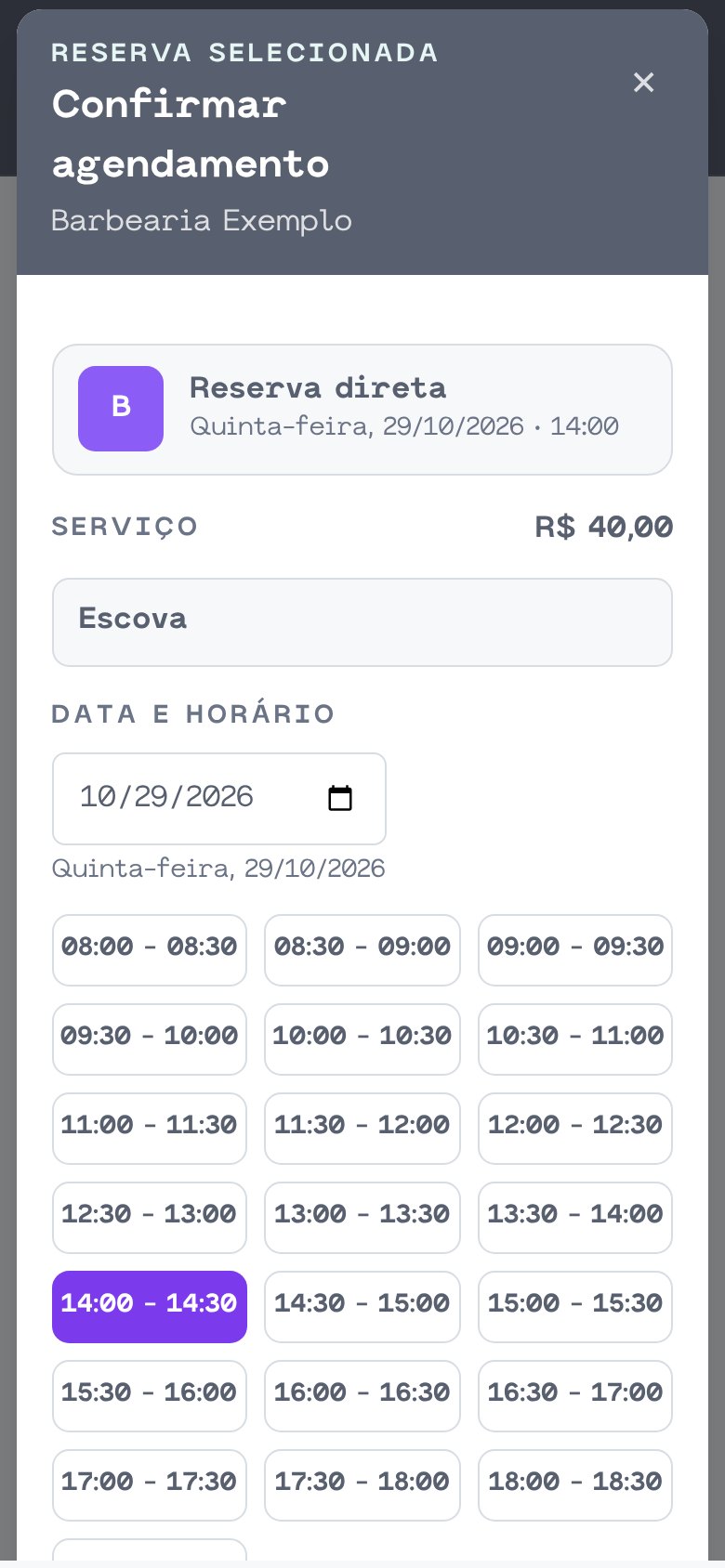 No celular, o cliente escolhe o dia e um horário livre